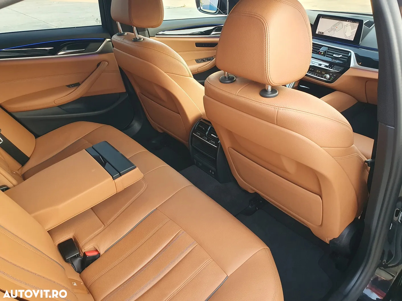 BMW Seria 5 520d xDrive AT MHEV - 12