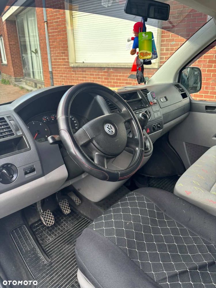 Volkswagen Caravelle L1 - 10