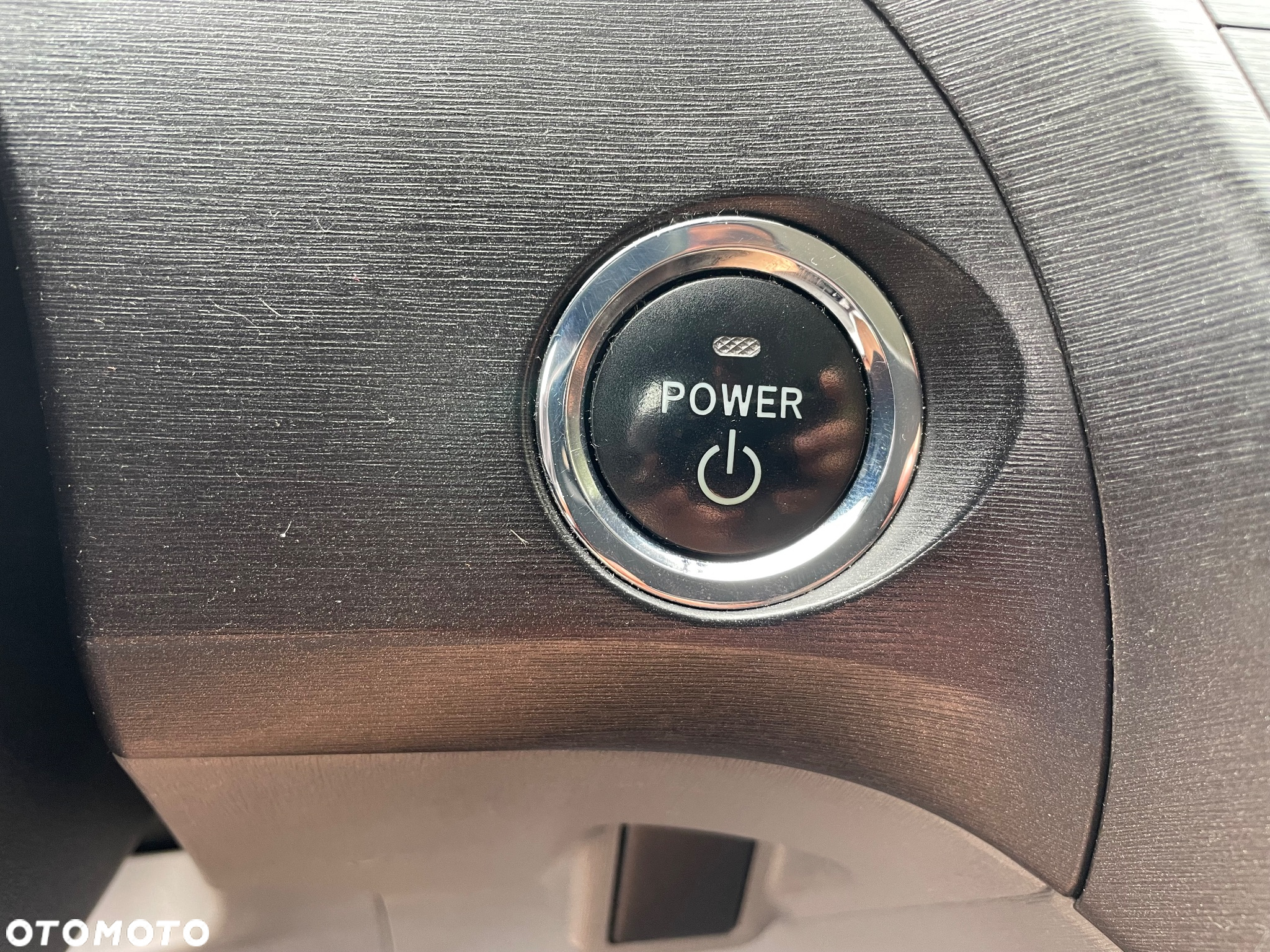 Toyota Prius (Hybrid) Comfort - 25