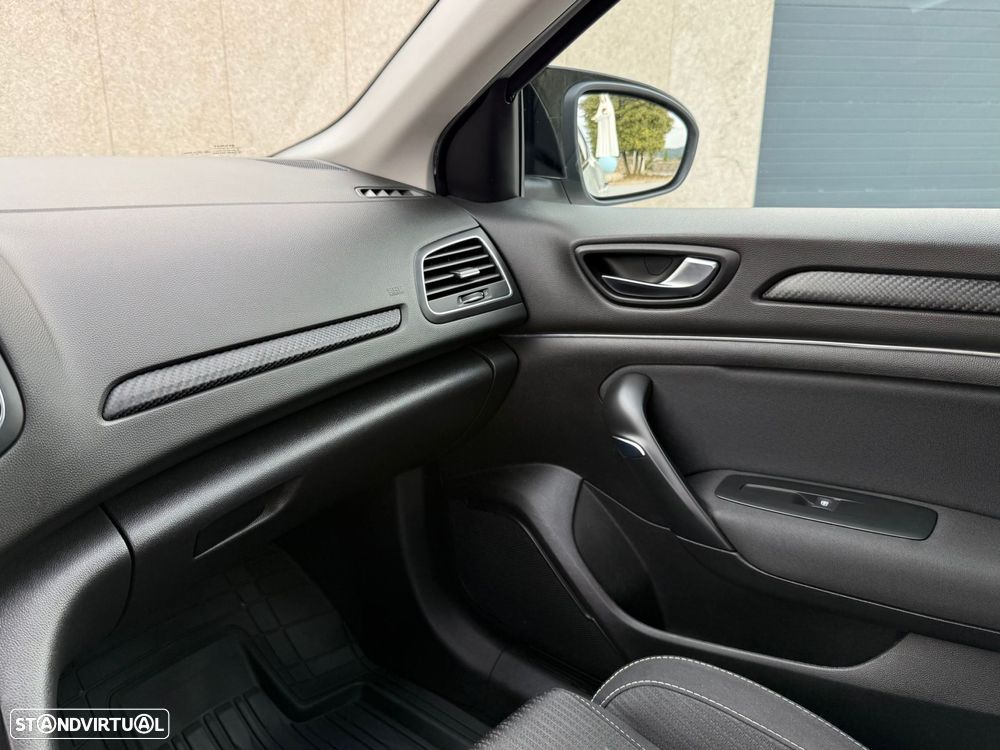 Renault Mégane BLUE dCi 115 LIMITED - 17