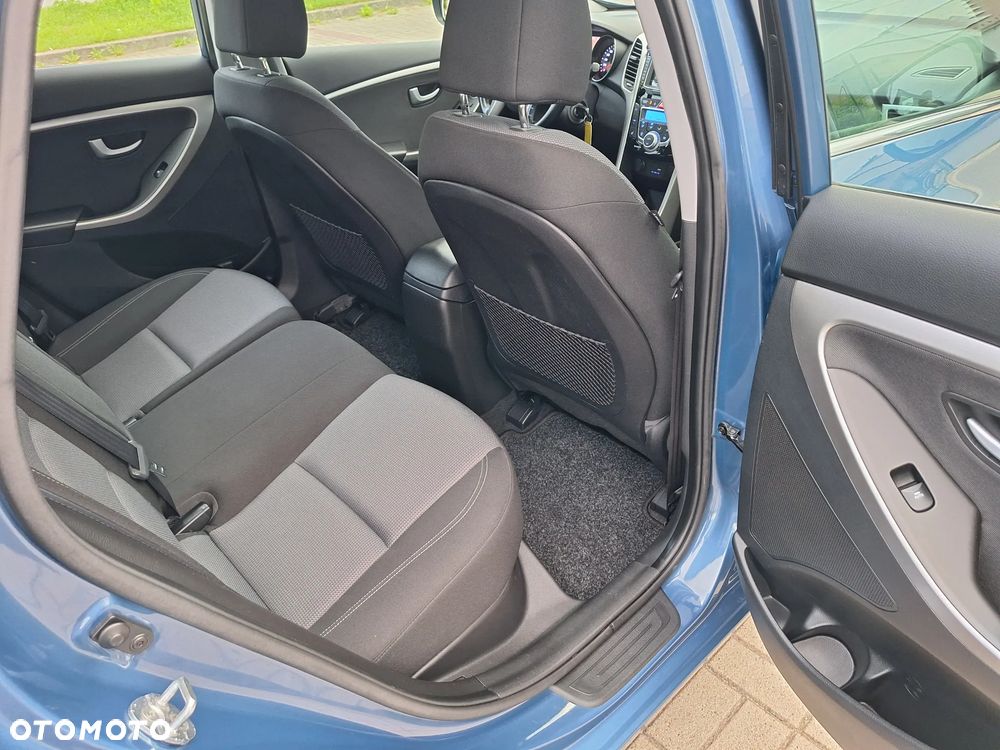 Hyundai i30 blue 1.6 GDI Trend - 21