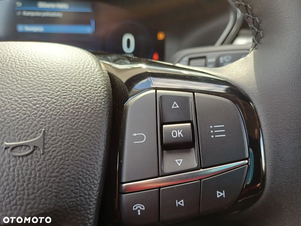 Ford Kuga 2.5 FHEV AWD Titanium eCVT - 21