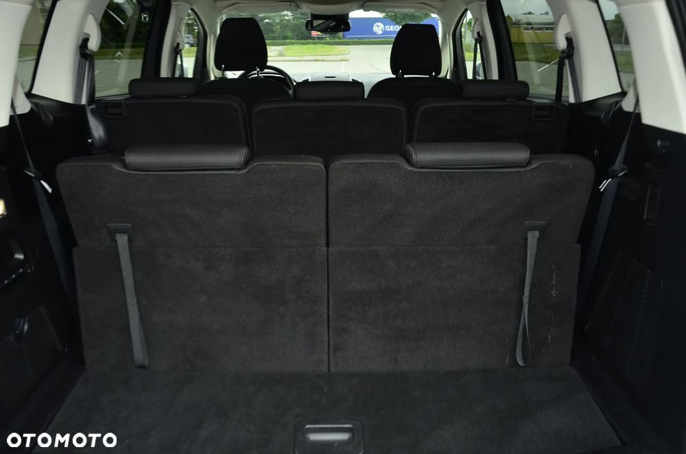 Ford S-Max 2.0 EcoBlue Titanium - 24