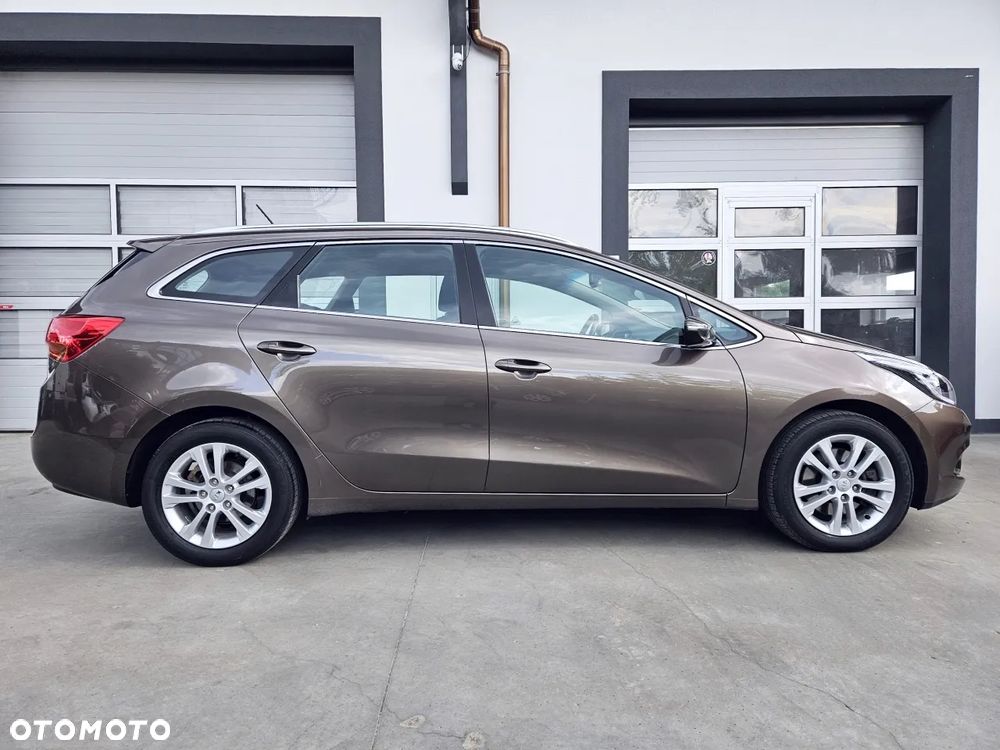 Kia Ceed 1.6 GDI L - 8
