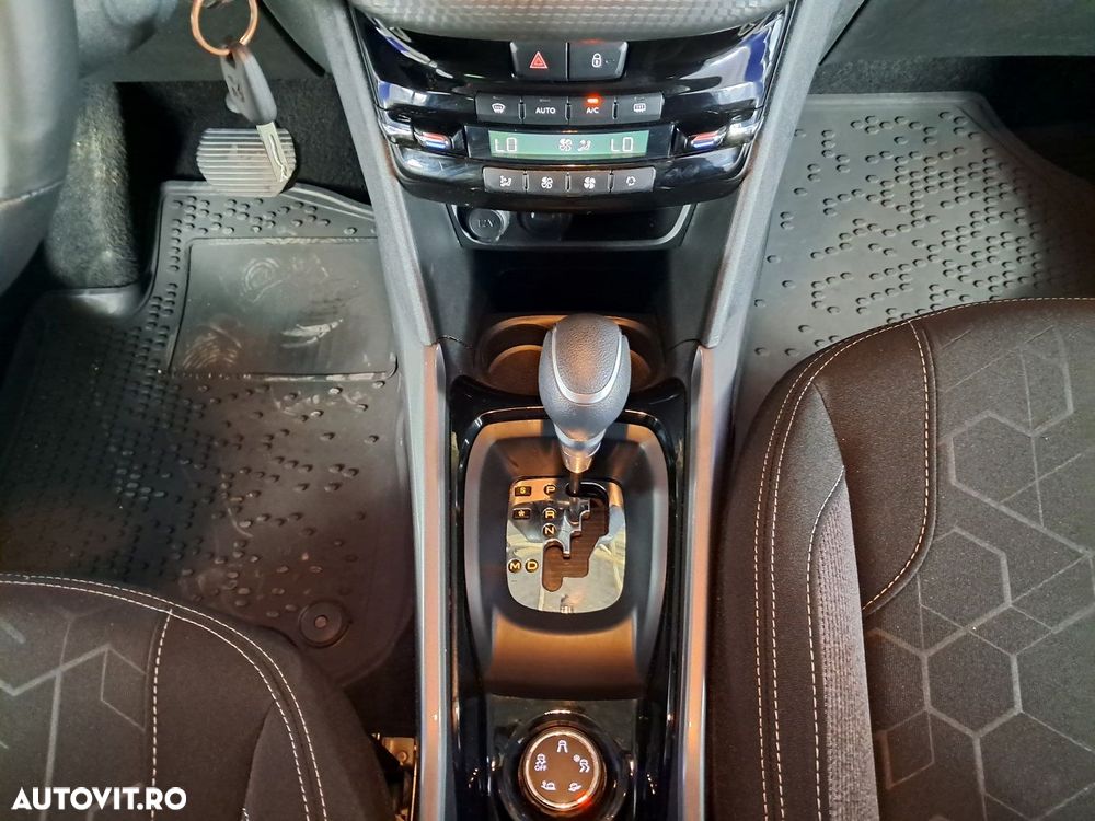 Peugeot 2008 - 16