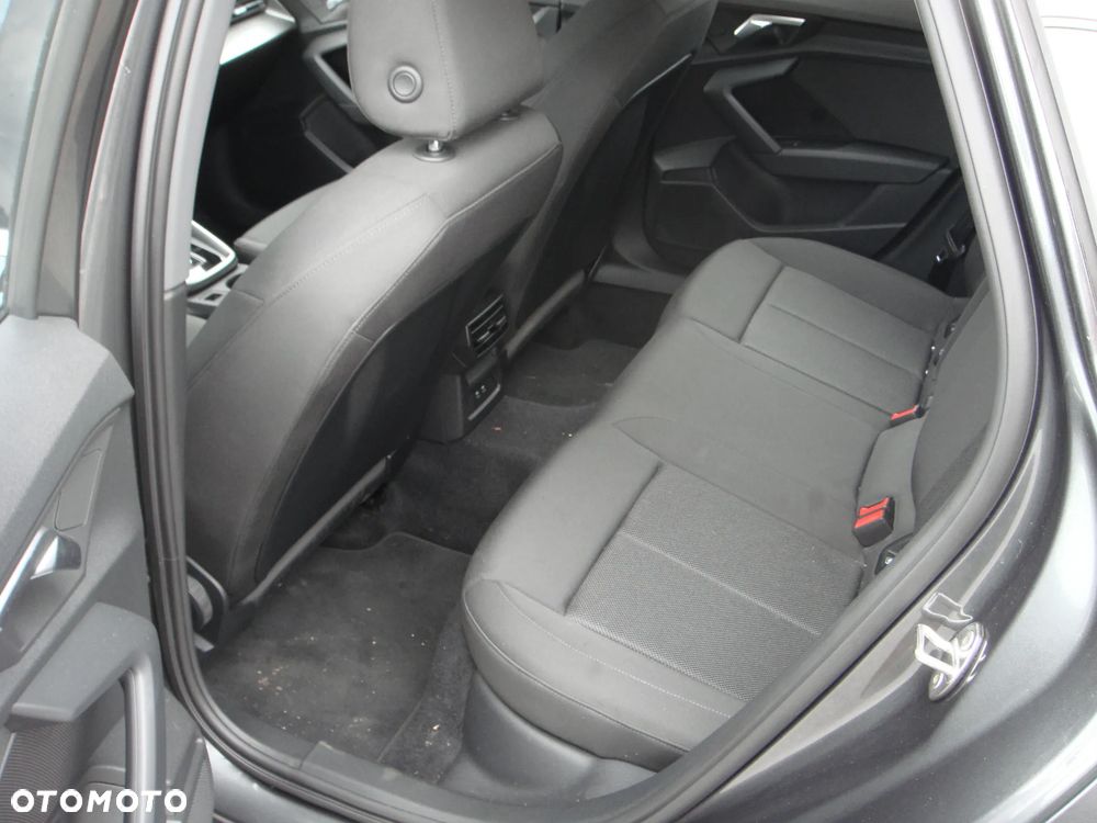Audi A3 Sportback 35 TDI S Line S tronic - 13