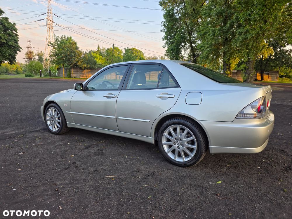 Lexus IS 200 Prestige - 13