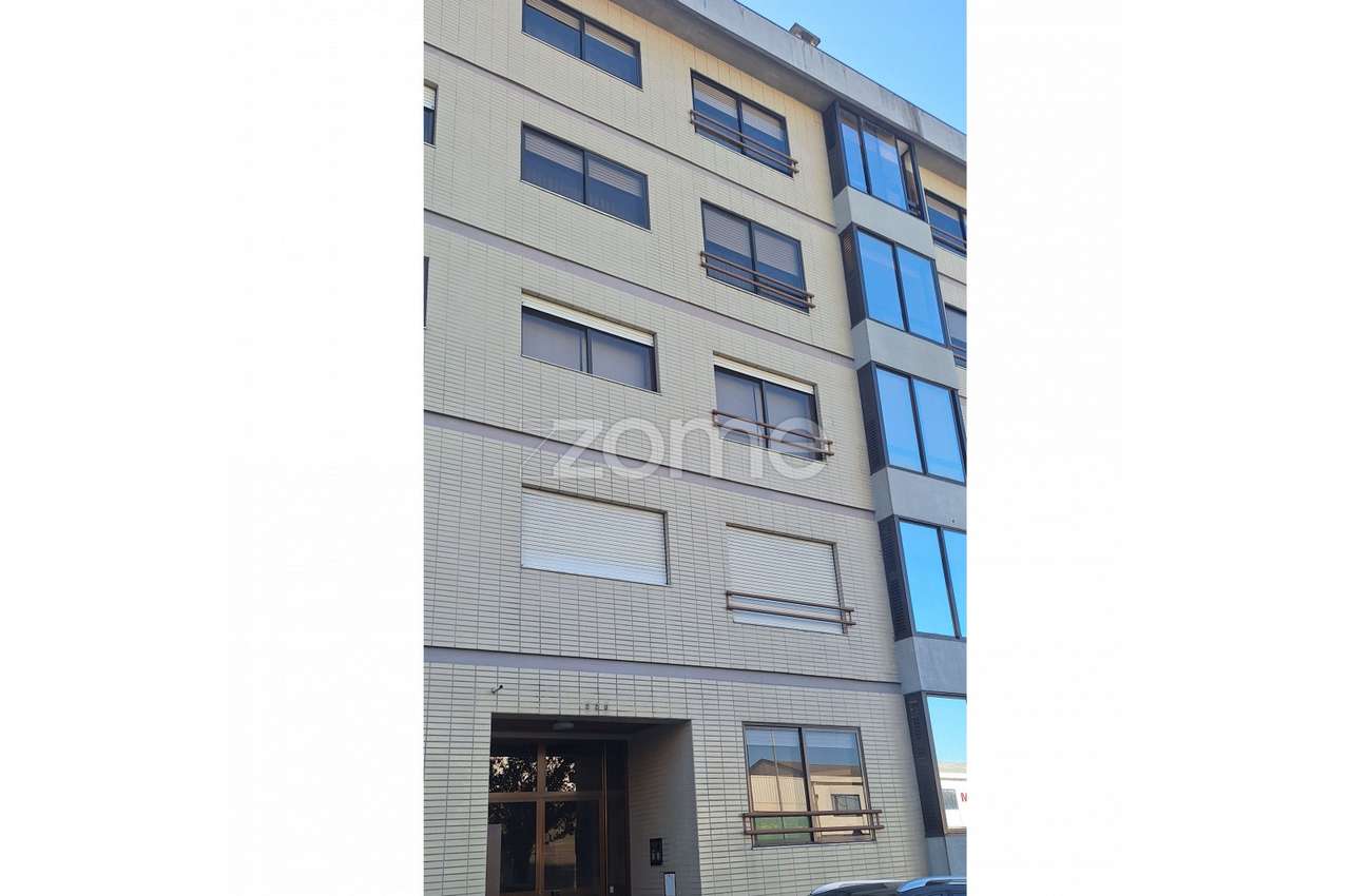 Apartamento T2 Nogueira - Maia - Grande imagem: 2/15