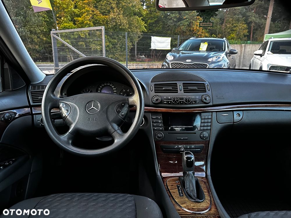 Mercedes-Benz Klasa E 220 CDI Automatik Classic - 17