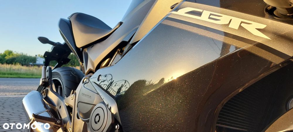 Honda CBR - 8