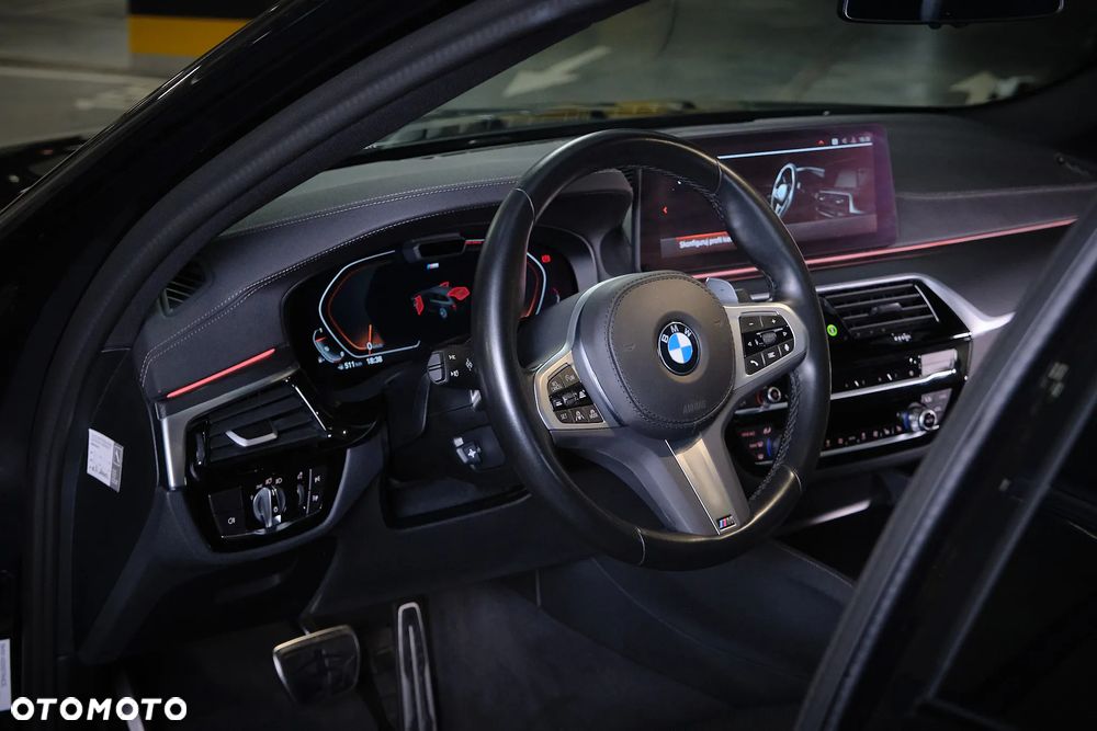 BMW Seria 5 540i xDrive mHEV M Sport sport - 21