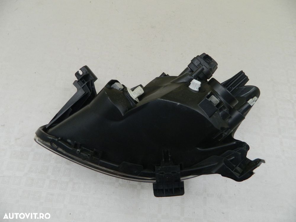 Far dreapta Toyota Aygo Halogen, 2005, 2006, 2007, 2008, 2009, 2010, 2011, 2012, cod origine  81110-OH070. - 6