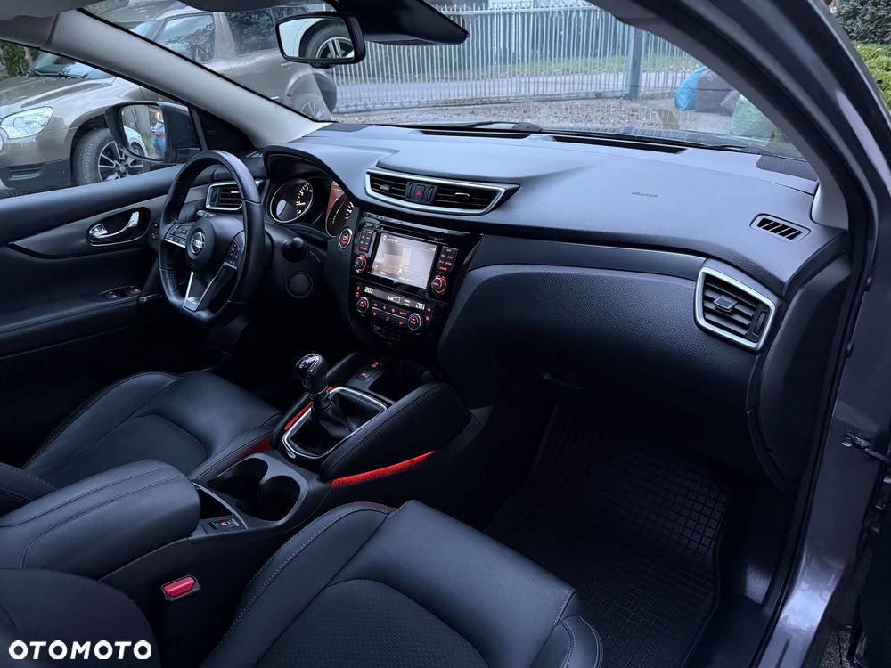 Nissan Qashqai 1.6 DIG-T TEKNA+ - 14