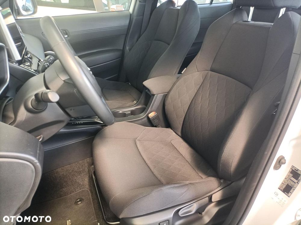 Toyota Corolla Cross - 10