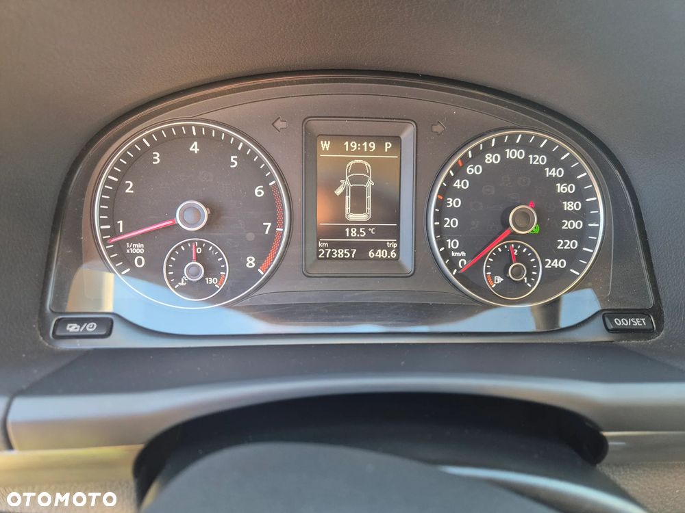 Volkswagen Touran 1.4 TSI Highline Perfectline DSG - 26