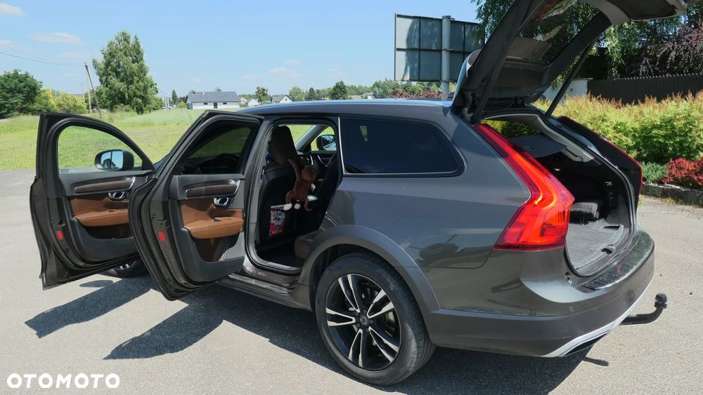 Volvo V90 Cross Country D5 AWD Pro - 7