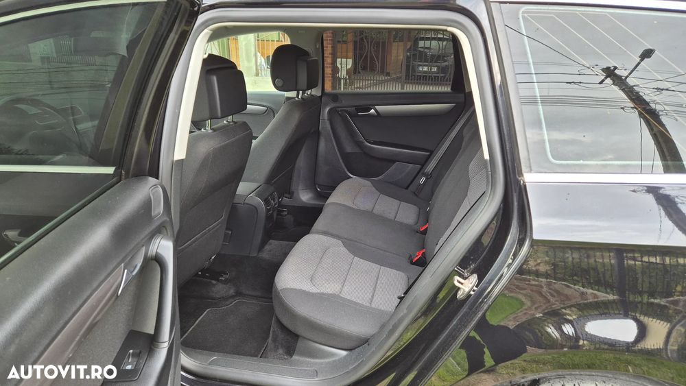 Volkswagen Passat 2.0 TDI DSG BlueMotion Technology Business Edition - 14