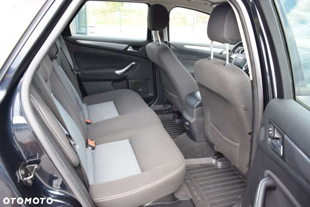 Ford Mondeo - 22