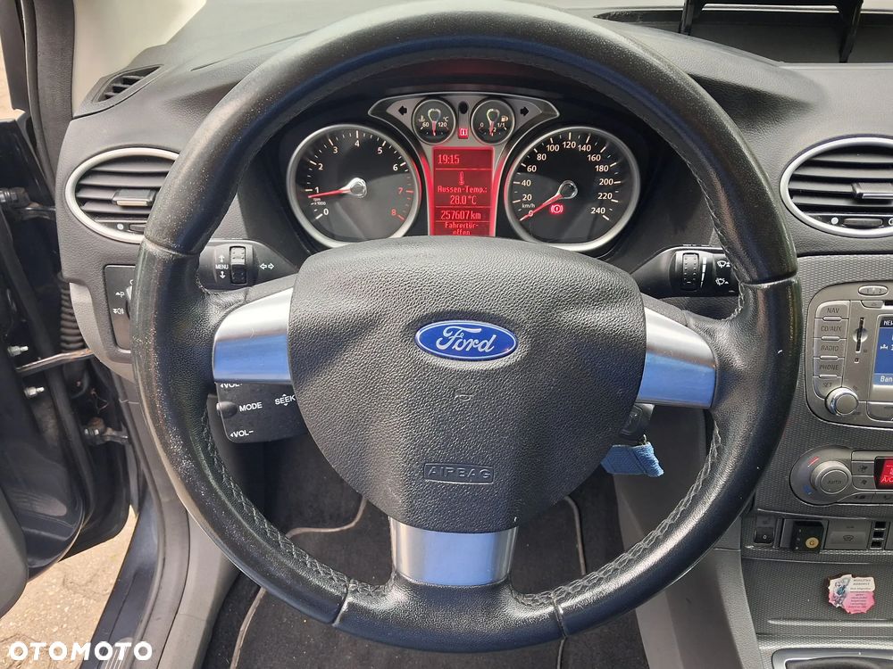 Ford Focus 1.8 FF Platinium X - 17