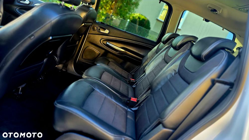 Ford Galaxy 2014 photo 3