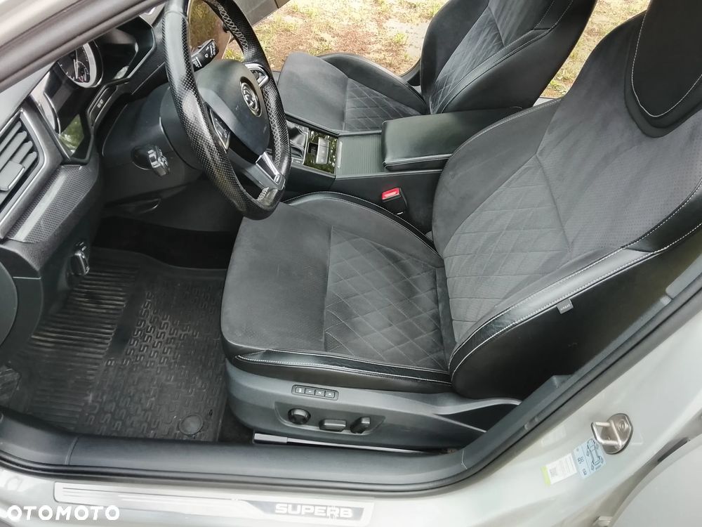 Skoda Superb 2.0 TDI Sportline - 6