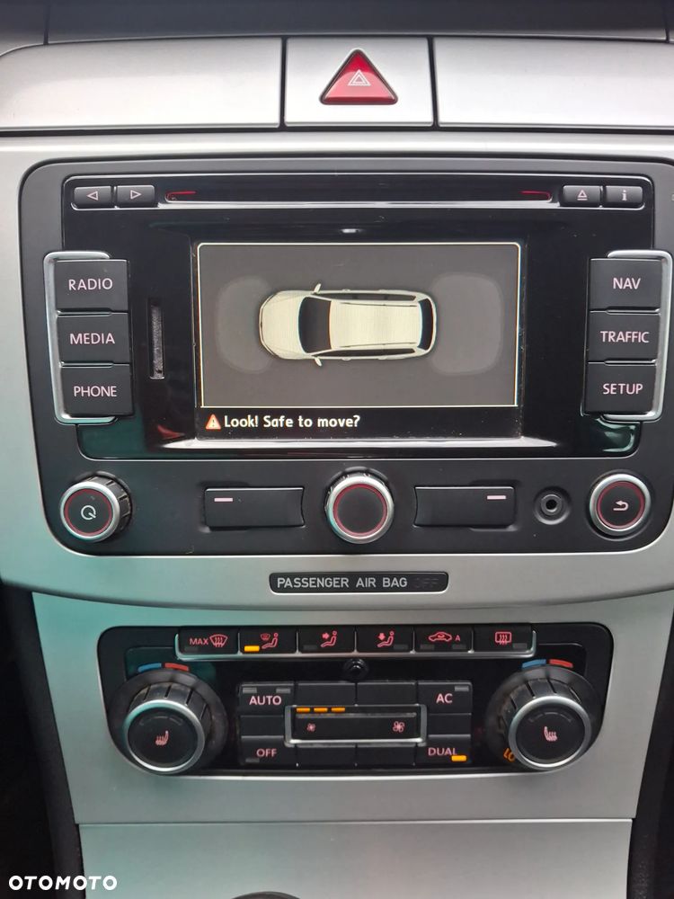 Volkswagen Passat - 23