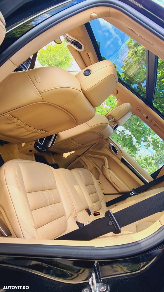 Porsche Cayenne Diesel Tiptronic S - 8