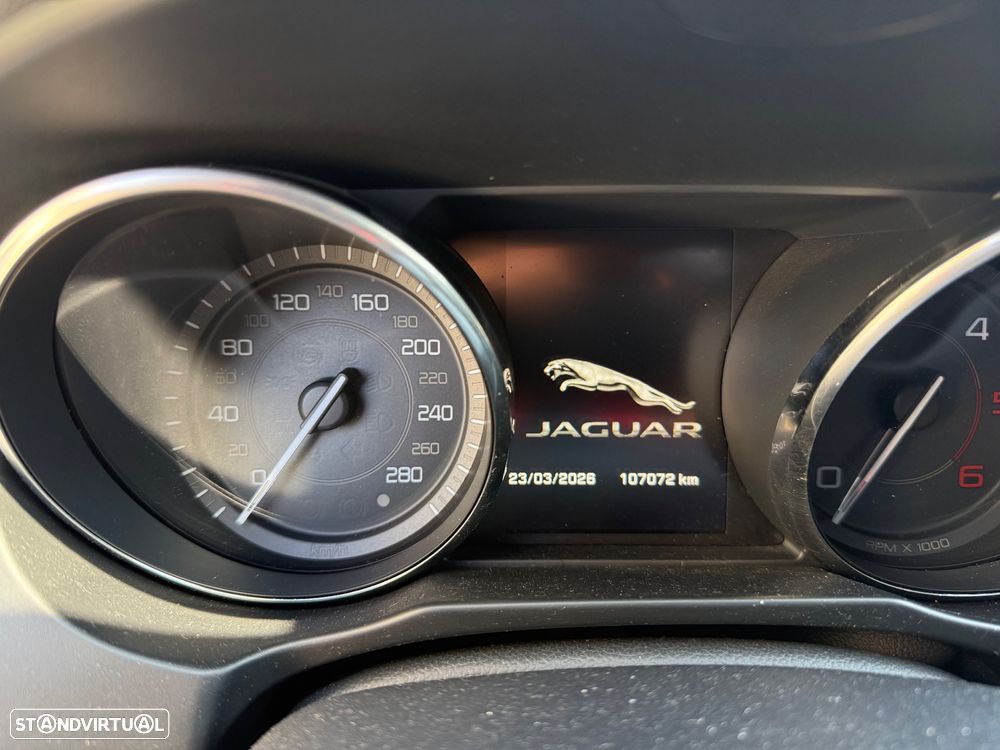 Jaguar XE 20d AWD Aut. R-Sport - 6