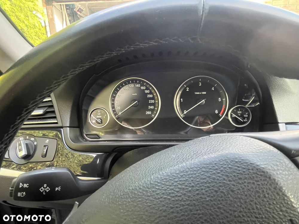 BMW Seria 5 520d - 6