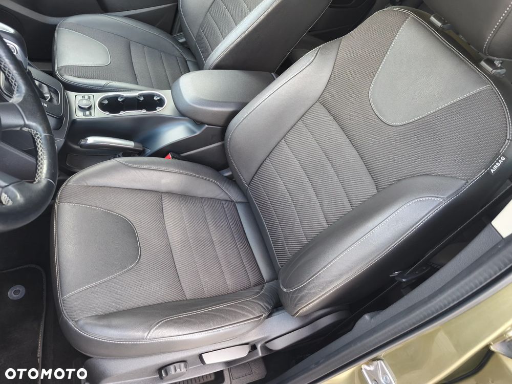 Ford Kuga 2.0 TDCi 4x4 Titanium - 35