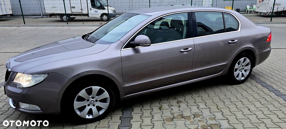 Skoda Superb 1.8 TSI Ambition - 13