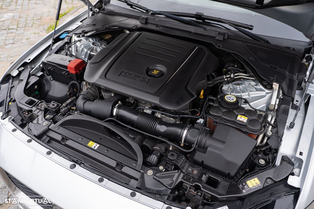 Jaguar XF E-Performance Portfolio - 17