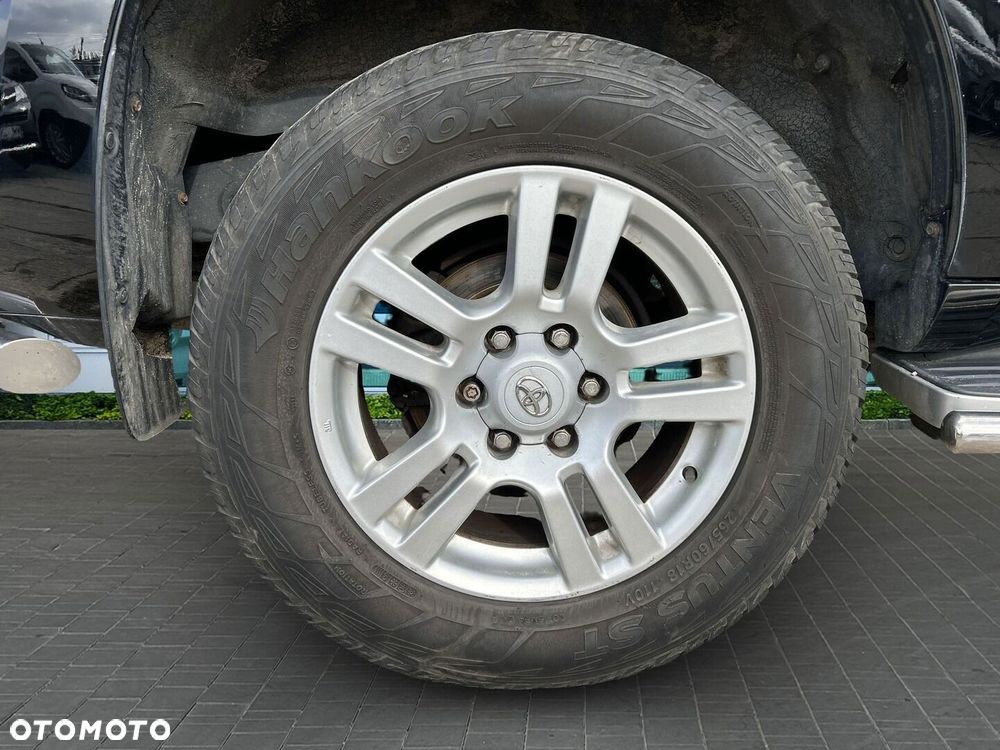 Toyota Land Cruiser 2010