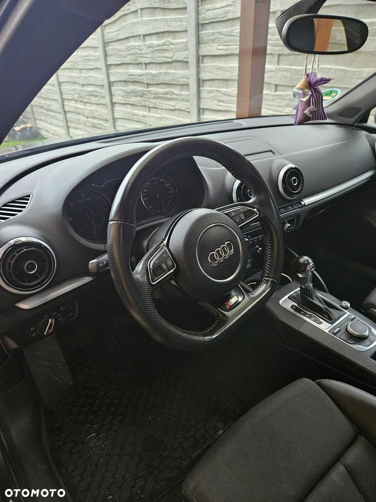 Audi A3 Sportback - 18