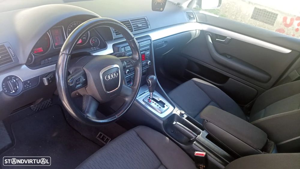 Audi A4 Avant 2.0 TDI multitronic - 10