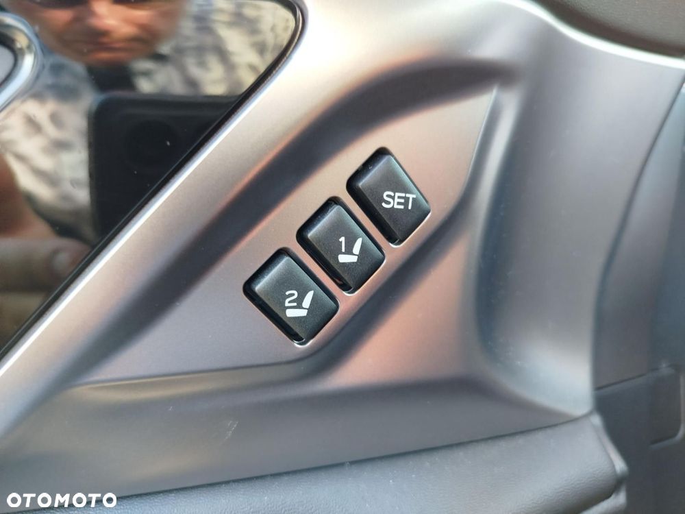 Subaru Outback 2.5i Platinum (EyeSight) Lineartronic - 30