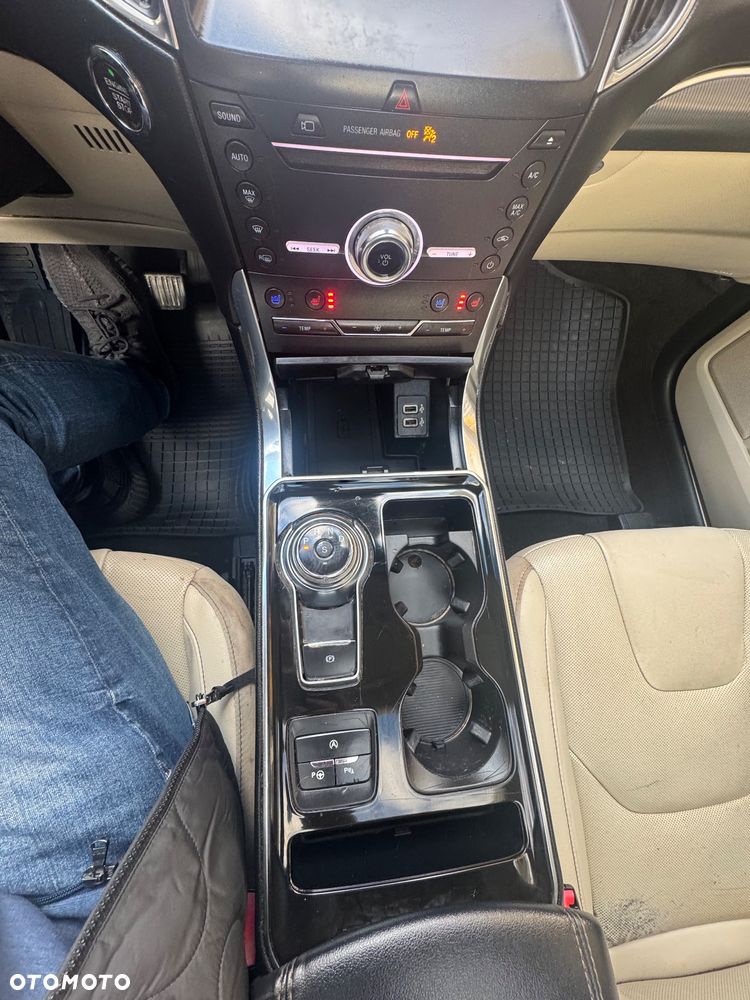 Ford Edge 2.0 EcoBlue Bi-Turbo 4x4 Titanium - 36