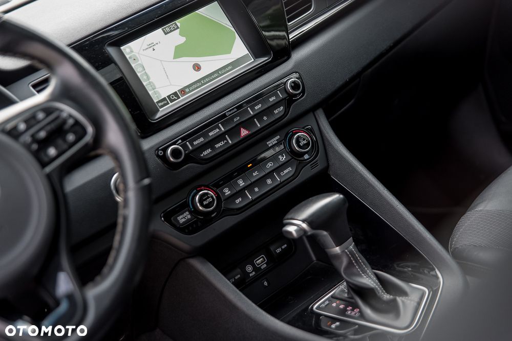 Kia Niro 1.6 GDI Hybrid L - 17