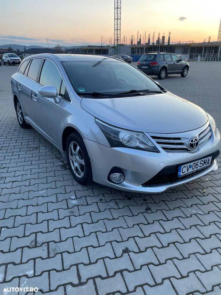 Toyota Avensis 2.0 D-4D Edition (2014) - 2