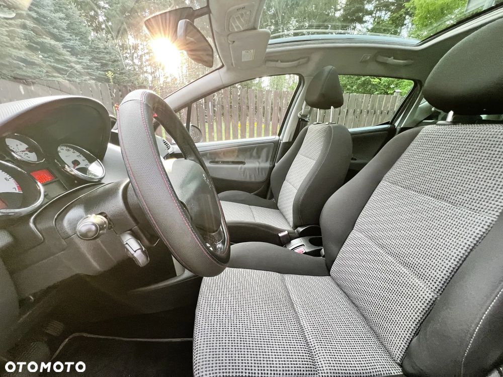 Peugeot 207 - 9