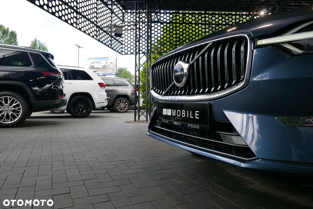 Volvo XC 60 B4 D Momentum Pro - 32