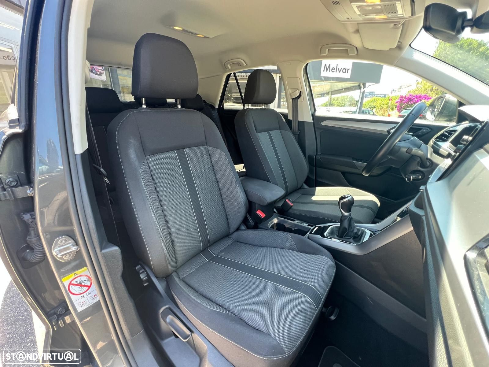 VW T-Roc 1.0 TSI - 10