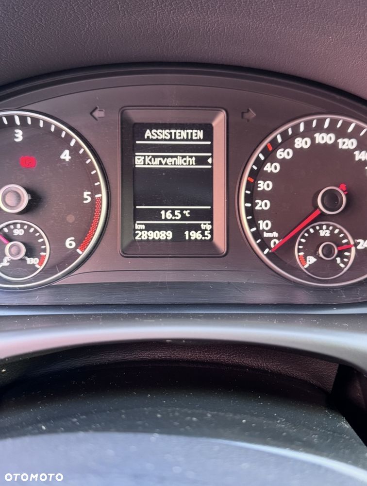 Volkswagen Touran 1.6 TDI DPF BlueMotion Technology Highline - 15