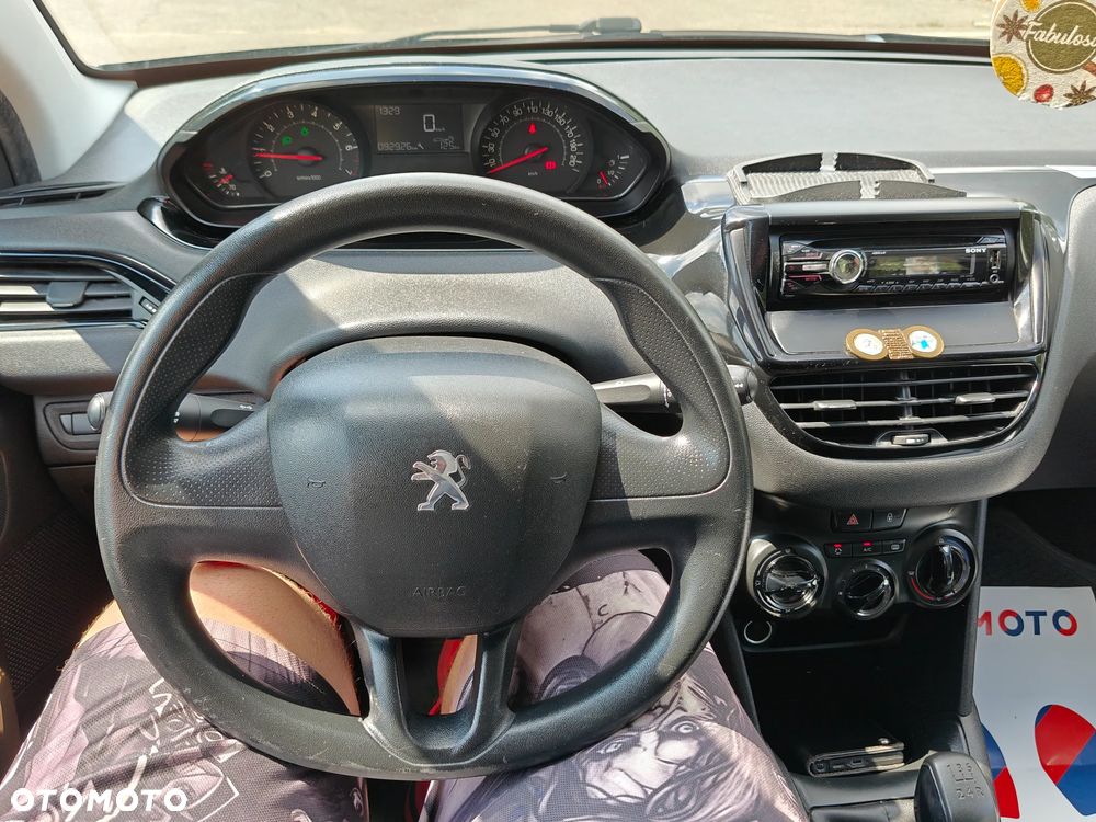 Peugeot 208 82 VTI Allure - 20