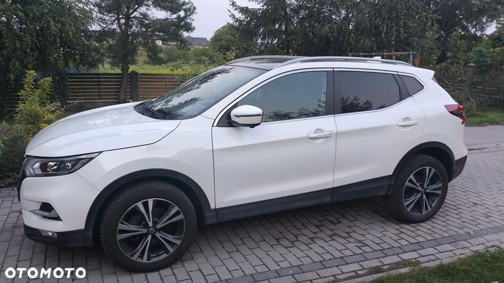 Nissan Qashqai 1.2 DIG-T N-Connecta EU6 - 31
