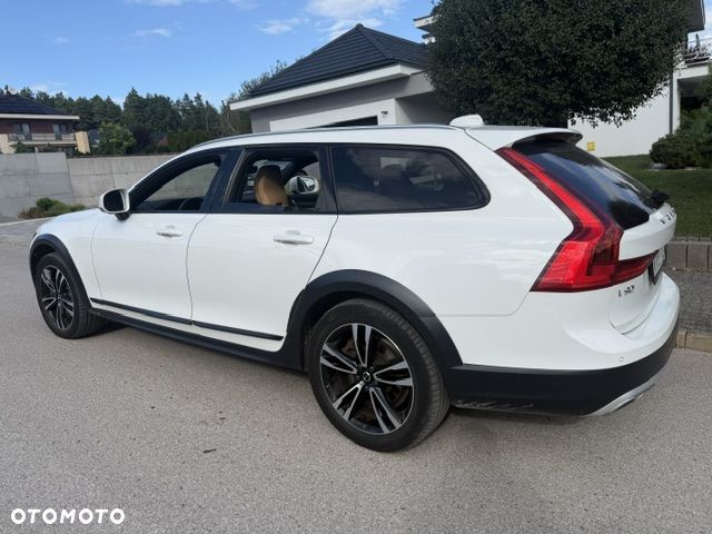 Volvo V90 D5 AWD Momentum - 6