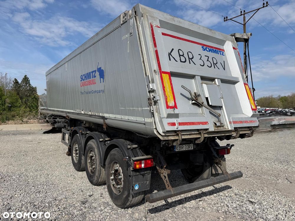 Schmitz Cargobull SKI 24/SL/8.2 - 4