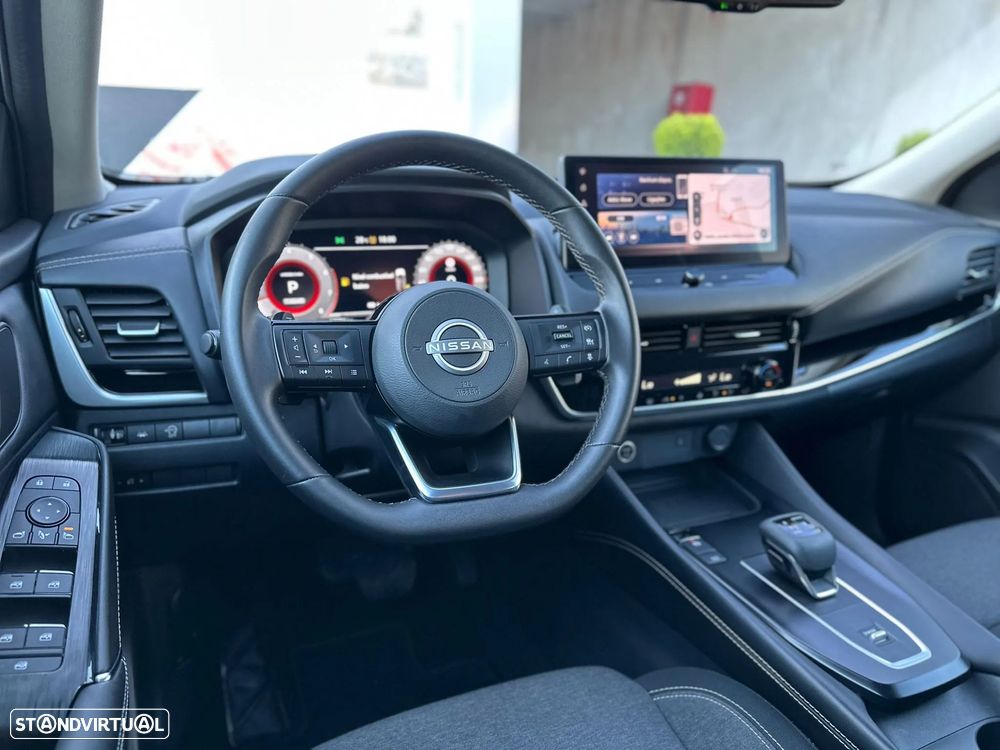 Nissan Qashqai 1.3 DIG-T N-Connecta Xtronic - 16