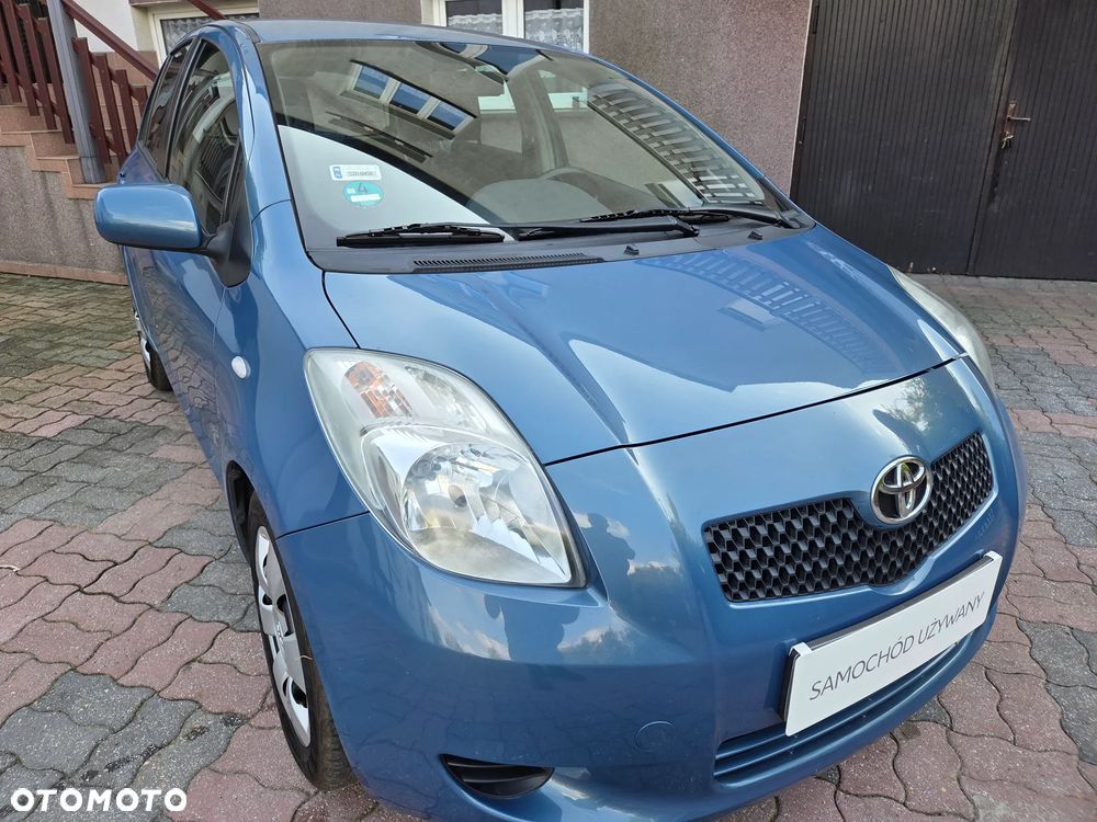 Toyota Yaris - 8
