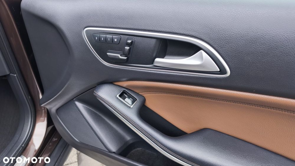 Mercedes-Benz GLA 220 CDI 4-Matic - 13
